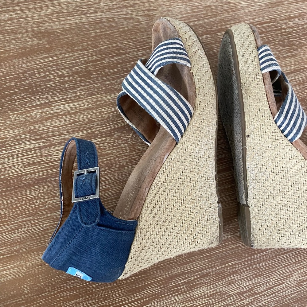 Toms Women’s Wedge Espadrille Strappy Sandals University Navy Size 8 - Picture 9 of 14